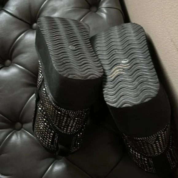 Cape Robbin Rhinestone embellished platform fur trim ankle boots Sz 9 - Picture 12 of 14